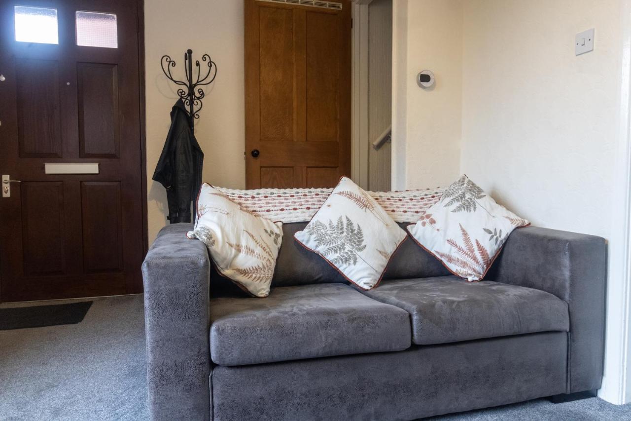 Adrian House, Near Hospital, Easy Parking + Garden Apartment Carlisle  Exterior photo