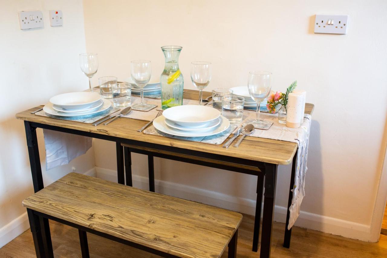 Adrian House, Near Hospital, Easy Parking + Garden Apartment Carlisle  Exterior photo